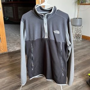 Black North Face 1/4 Zip Jacket Large